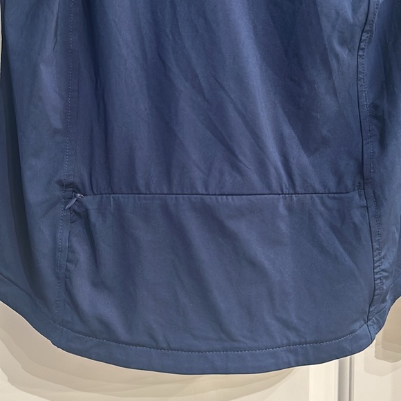 Belyn Key UPF Longsleeve, size M - Picture 9 of 11